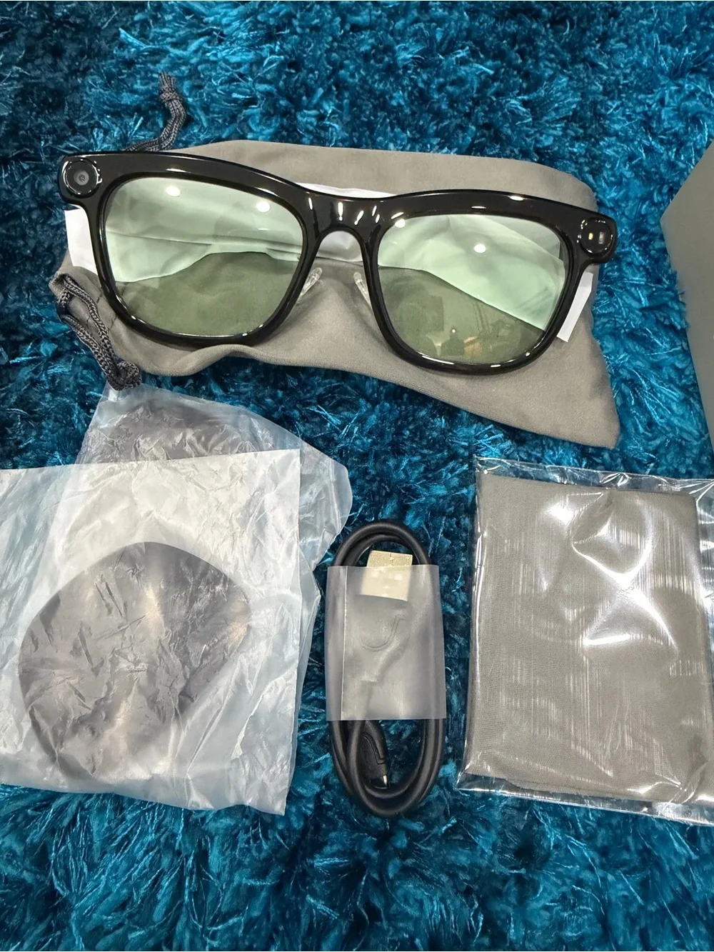 Smart Camera Sunglass Style AR Glasses - Black with Green Lenses